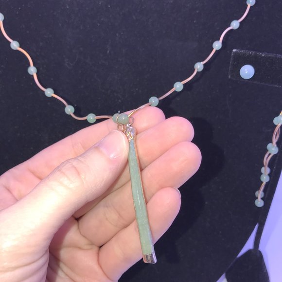 16 1/2" Jade and Beaded Necklace Set - Picture 3 of 13